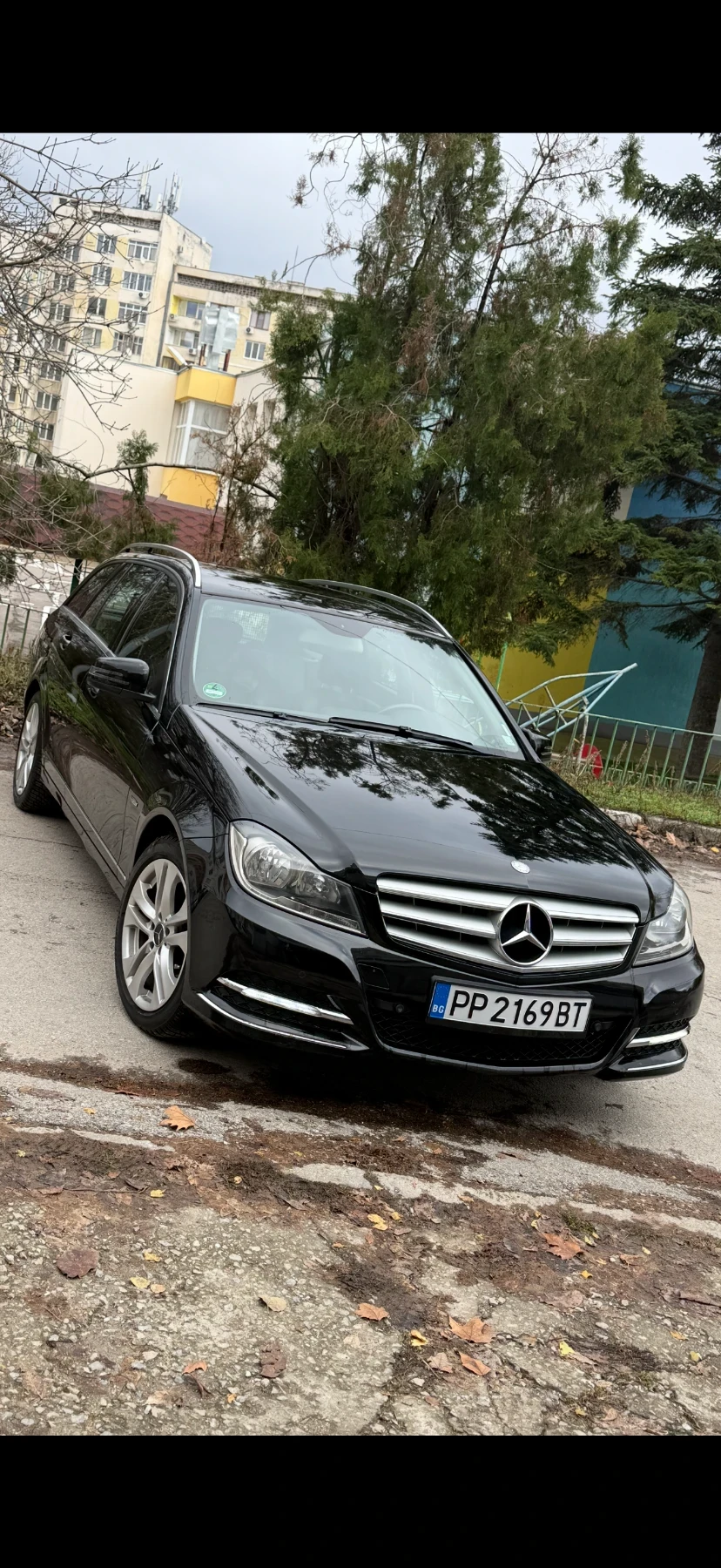 Mercedes-Benz C 220, снимка 3 - Автомобили и джипове - 56660114