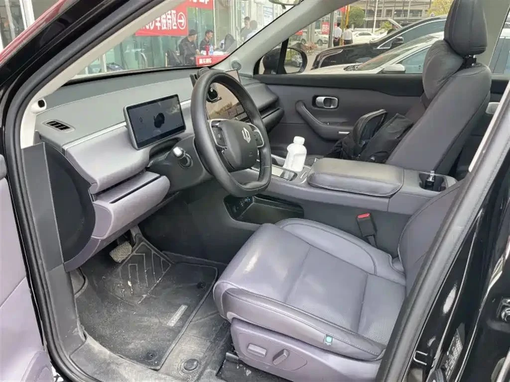Leapmotor C10, снимка 7 - Автомобили и джипове - 56690040