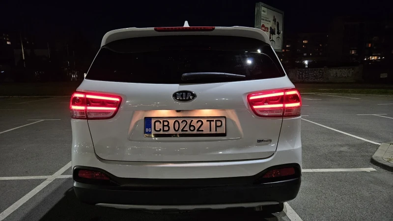 Kia Sorento 2.2 CDTI 4x4 * CARPLAY* , снимка 5 - Автомобили и джипове - 48906744