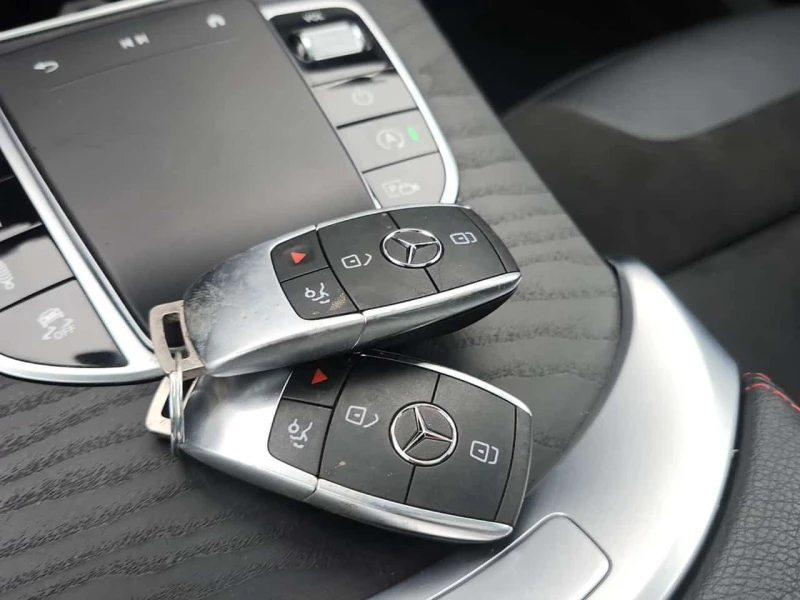 Mercedes-Benz GLC 43 AMG 4MATIC | PANO | 360 | BURMESTER | KEYLESS, снимка 7 - Автомобили и джипове - 53580547