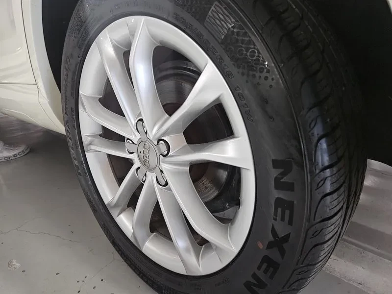 Audi Q3 2.0 TDI Quattro, снимка 15 - Автомобили и джипове - 55128639
