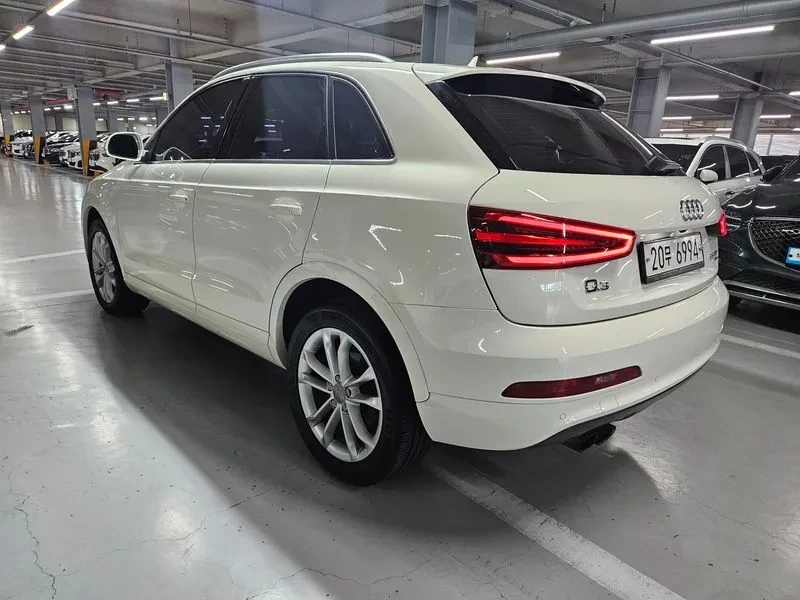 Audi Q3 2.0 TDI Quattro, снимка 2 - Автомобили и джипове - 55128639