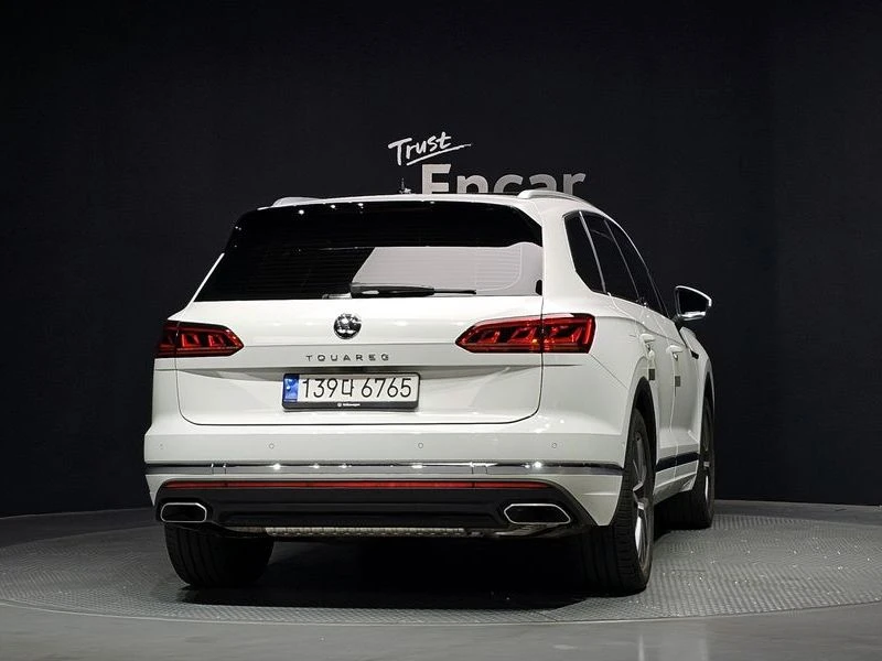 VW Touareg 3.0 TDI Prestige| ВКЛ.ТЕХНОТЕСТ, снимка 4 - Автомобили и джипове - 55309591