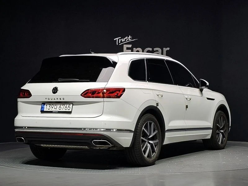 VW Touareg 3.0 TDI Prestige| ВКЛ.ТЕХНОТЕСТ, снимка 2 - Автомобили и джипове - 55309591