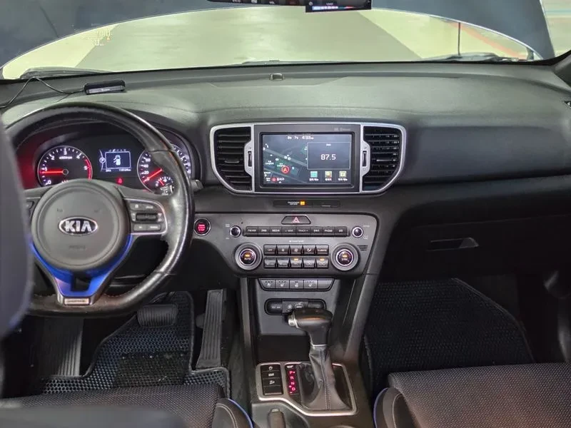 Kia Sportage Diesel 1.7 2Wd Noblesse, снимка 16 - Автомобили и джипове - 56159243