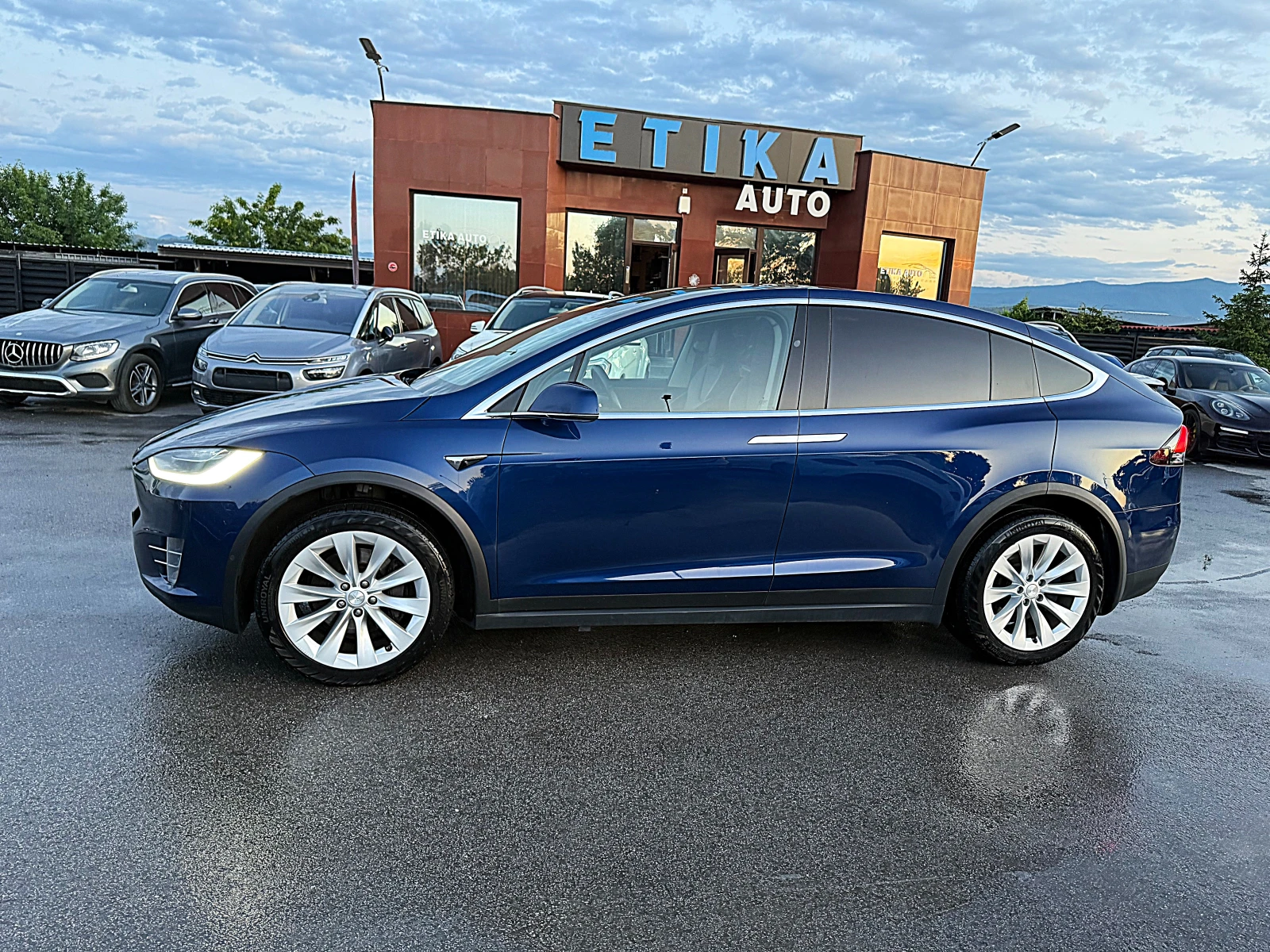 Tesla Model X 4x4-LED-BIXENON-NAVI-360 KAMERI-ТЕГЛИЧ-6МЕСТА !!! - изображение 4