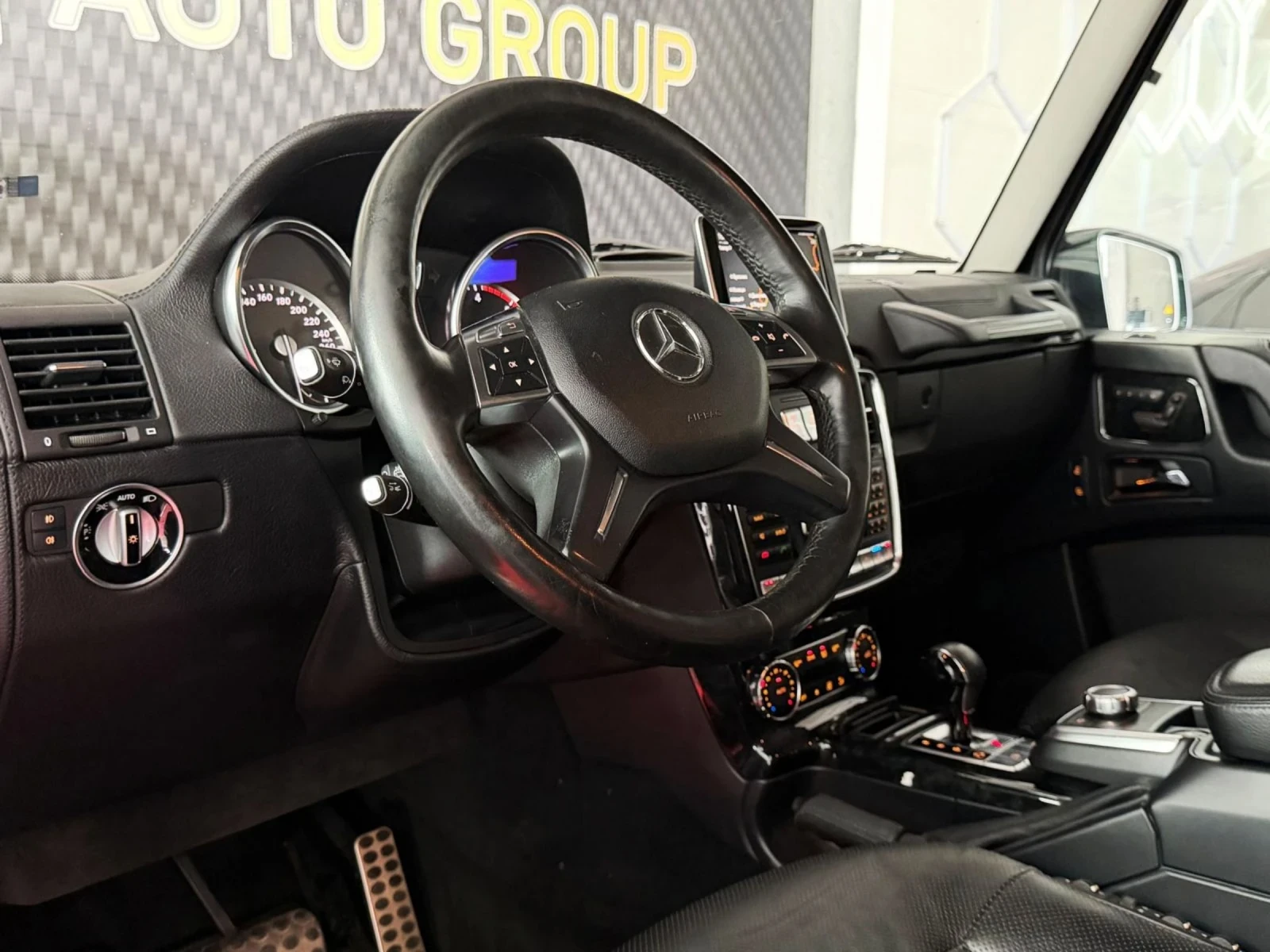 Mercedes-Benz G 350 Mercedes G350d AMG FACE* CAM* Heat+ Vent seats* FU, снимка 10 - Автомобили и джипове - 51759659