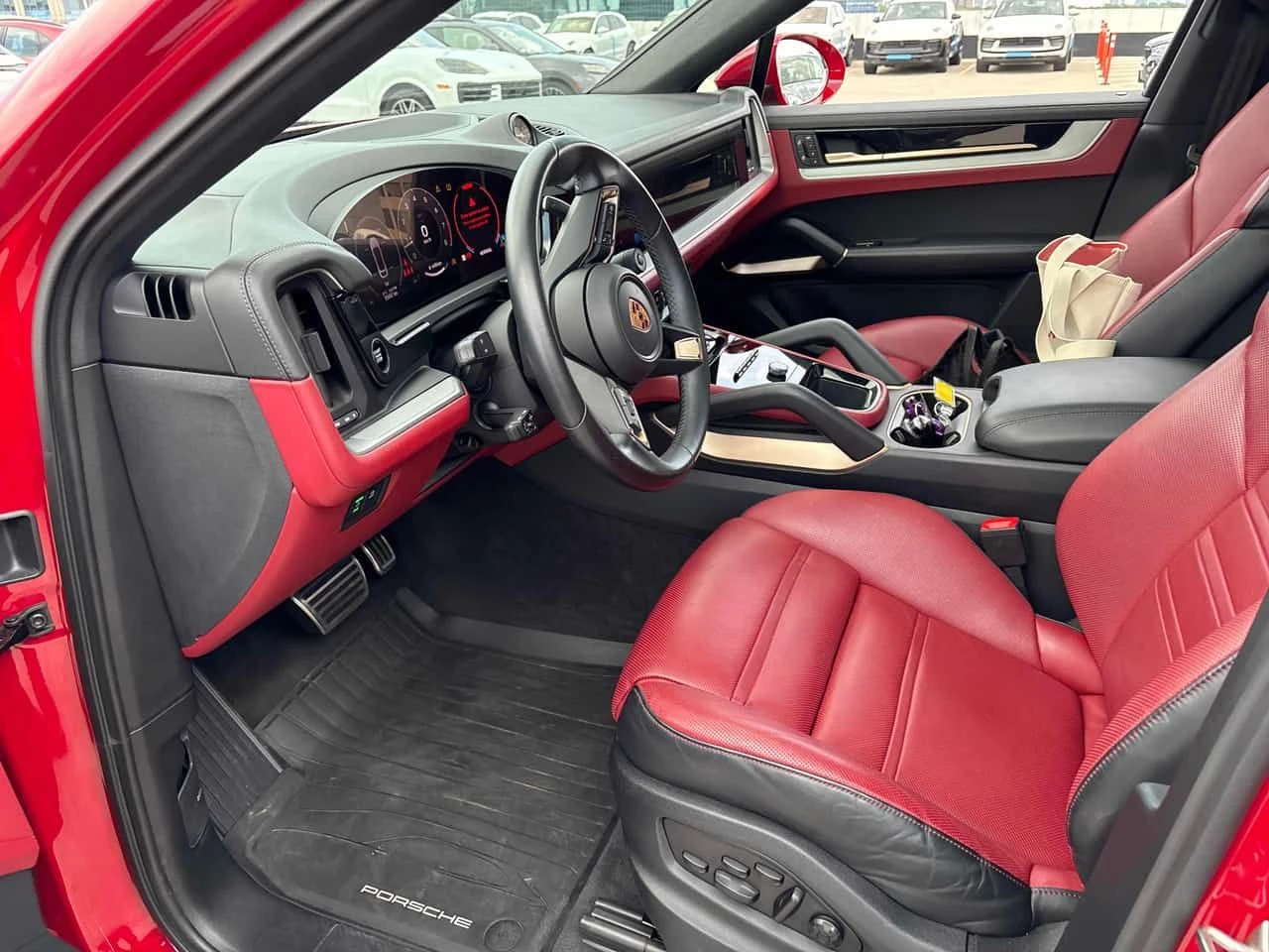 Porsche Cayenne * BOSE * ДИСТРОНИК * ОБДУХВАНЕ * 360 * ПРЕДСТАВИТЕ, снимка 5 - Автомобили и джипове - 54896361