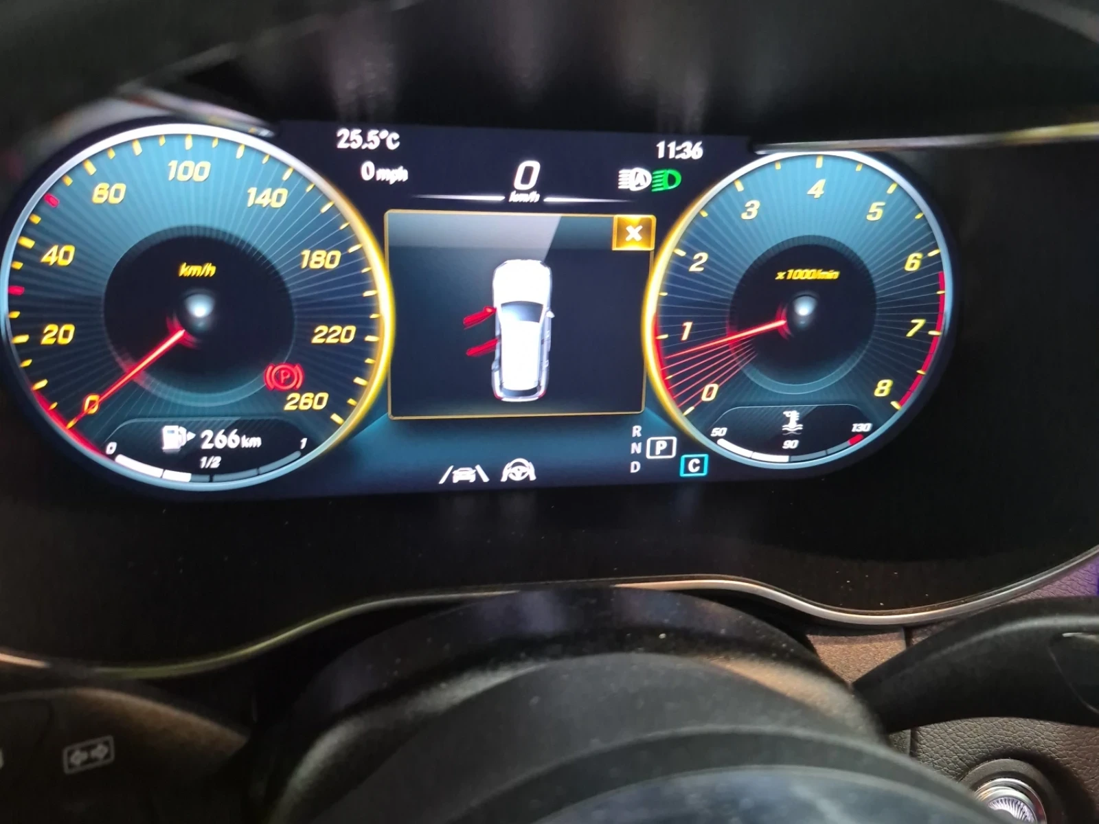 Mercedes-Benz GLC 300 AMG* 4Matic* Панорама* Digital Cockpit, снимка 10 - Автомобили и джипове - 55287117