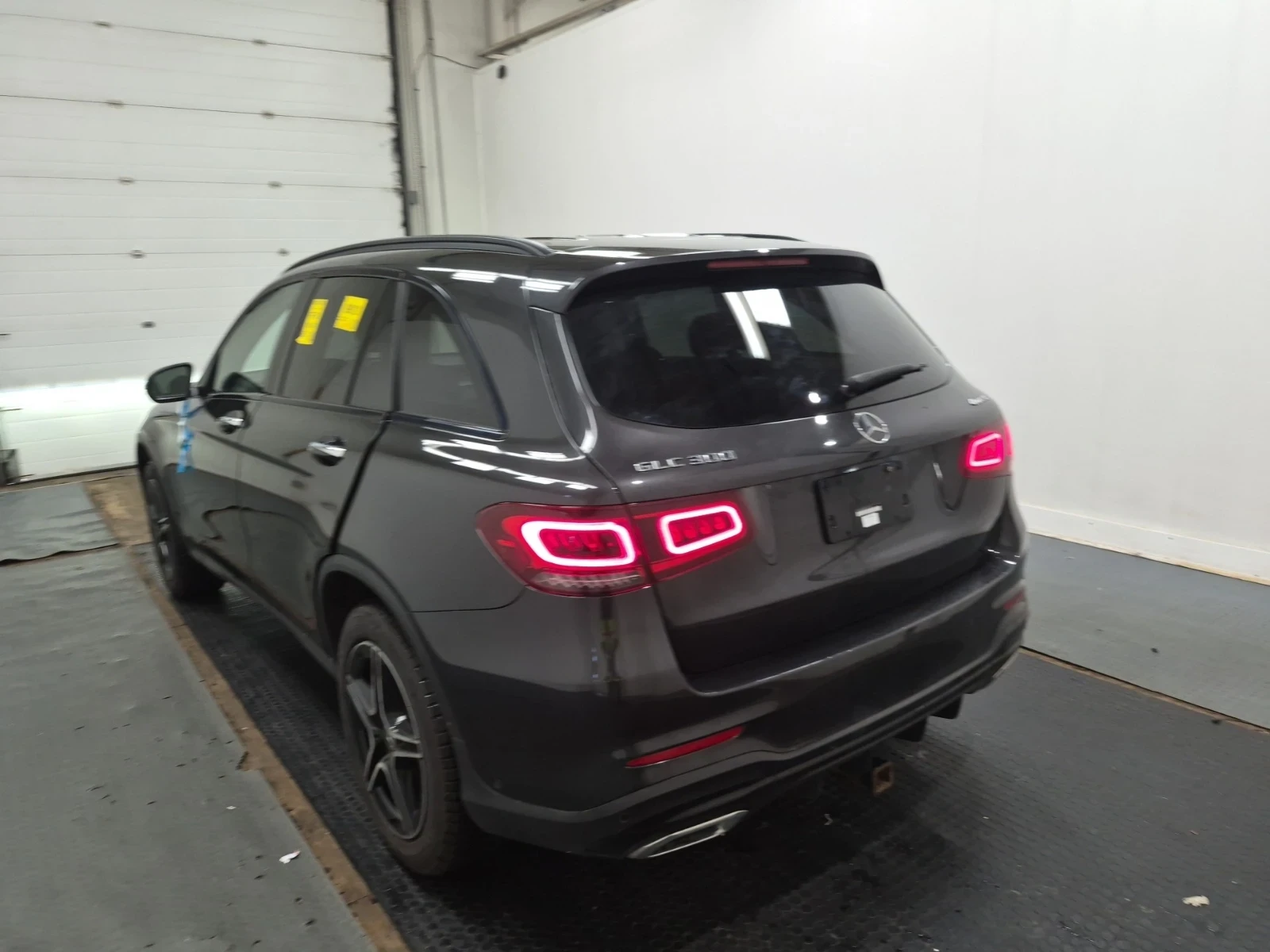 Mercedes-Benz GLC 300 AMG* 4Matic* Панорама* Digital Cockpit, снимка 4 - Автомобили и джипове - 55287117