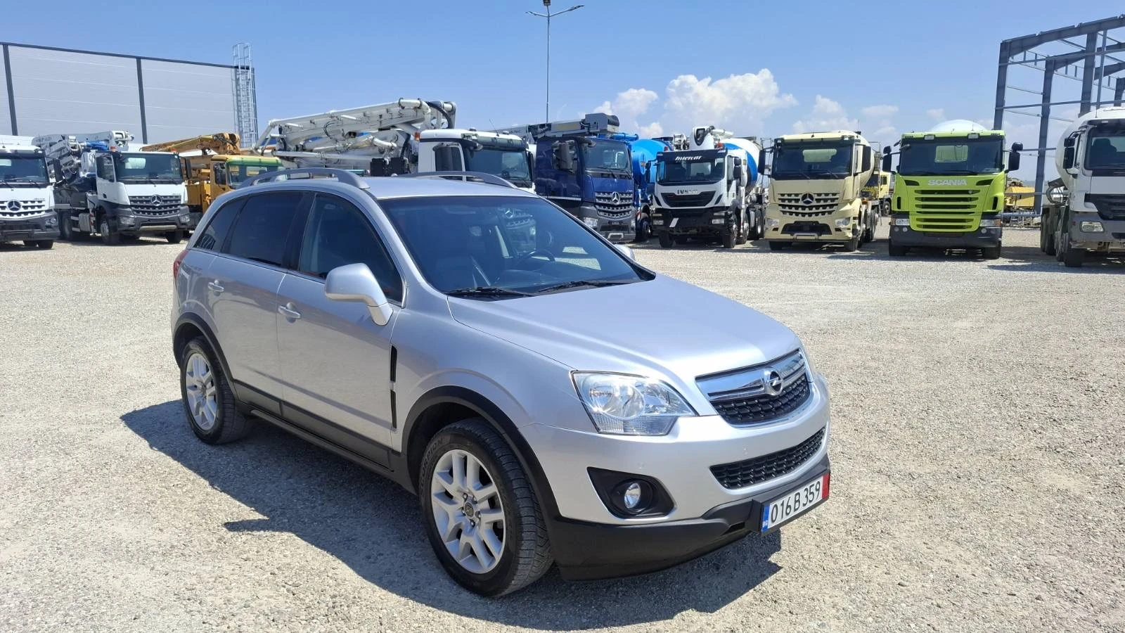 Opel Antara 4x4 2.2 ДИЗЕЛ, снимка 3 - Автомобили и джипове - 55321934