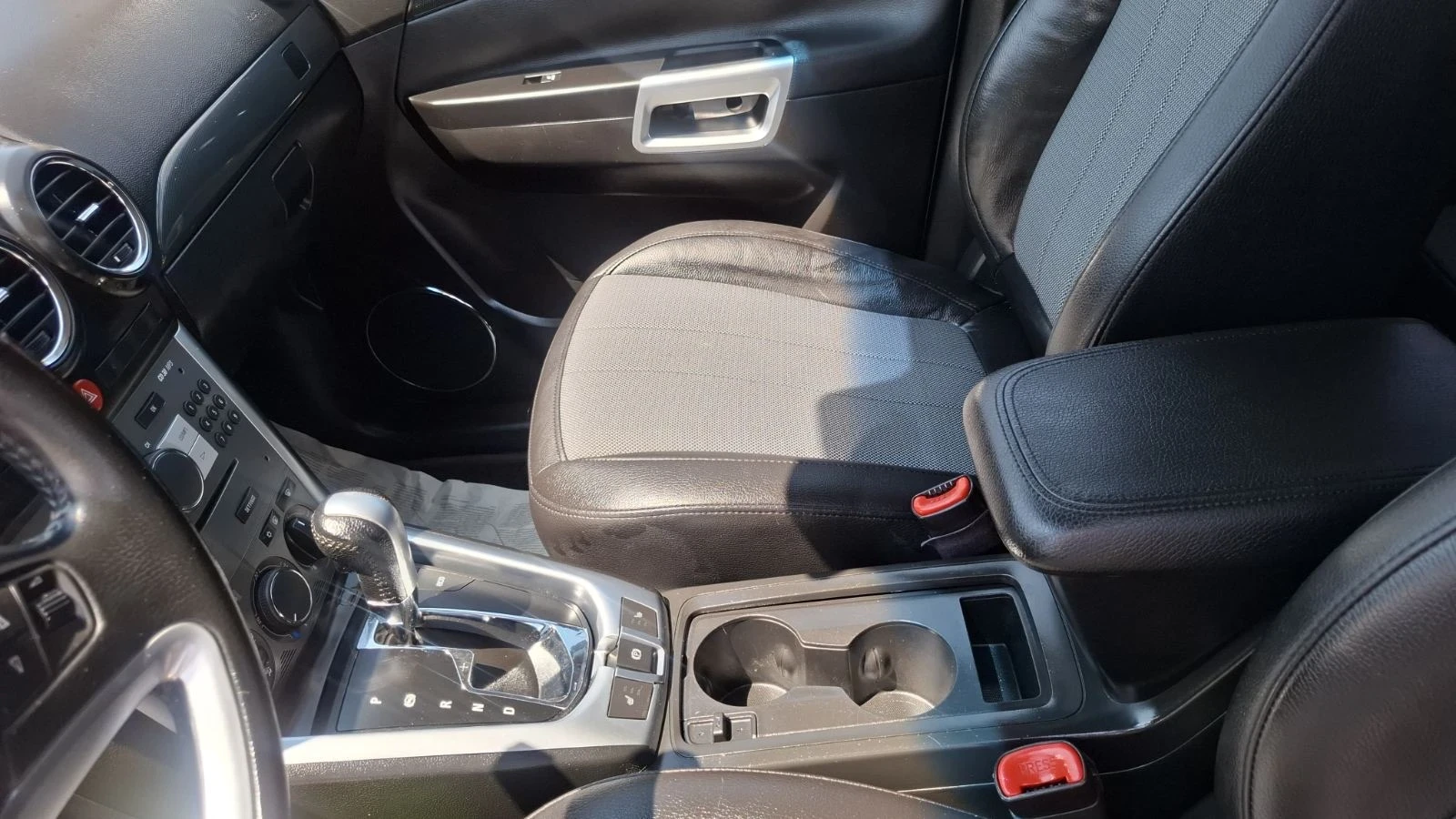 Opel Antara 4x4 2.2 ДИЗЕЛ, снимка 7 - Автомобили и джипове - 55321934