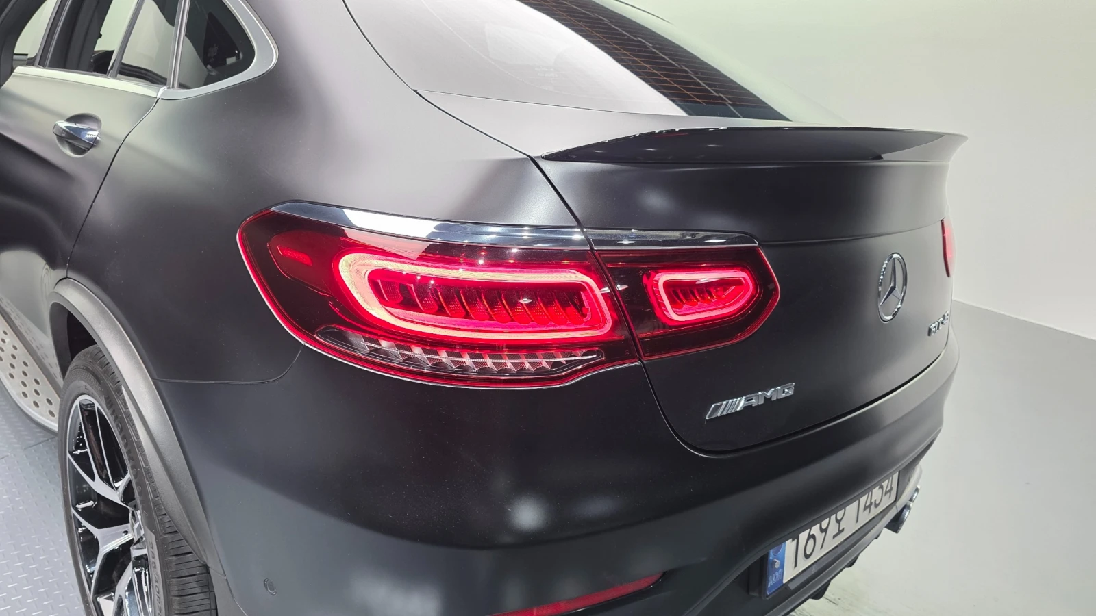Mercedes-Benz GLC 43 AMG 4Matic Coupe / HUD / 360 / DISTRONIC / AMBIENT , снимка 6 - Автомобили и джипове - 55394667