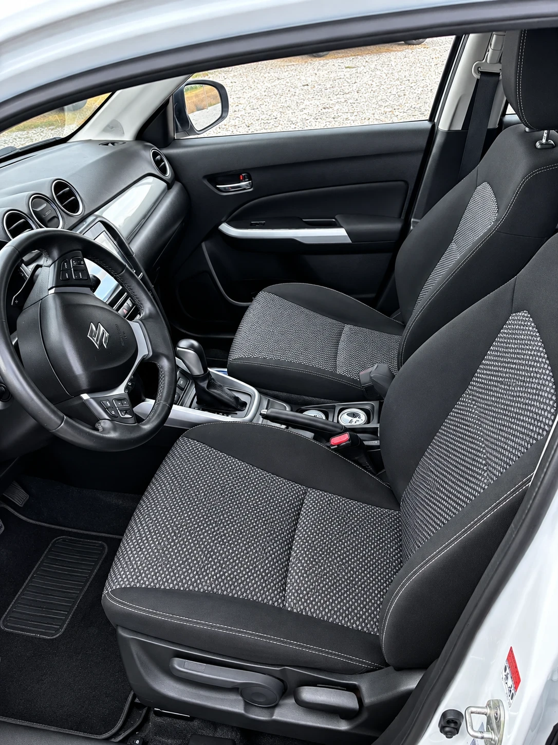 Suzuki Vitara 1.6b Automat 120ps 2WD ����� ���� | Mobile.bg � ����������� 11