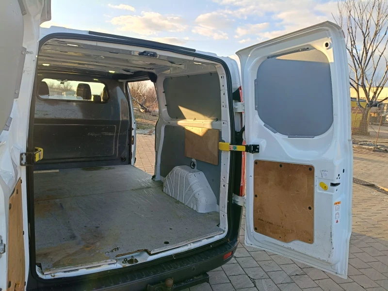 Ford Transit Custom, снимка 8 - Бусове и автобуси - 53404325