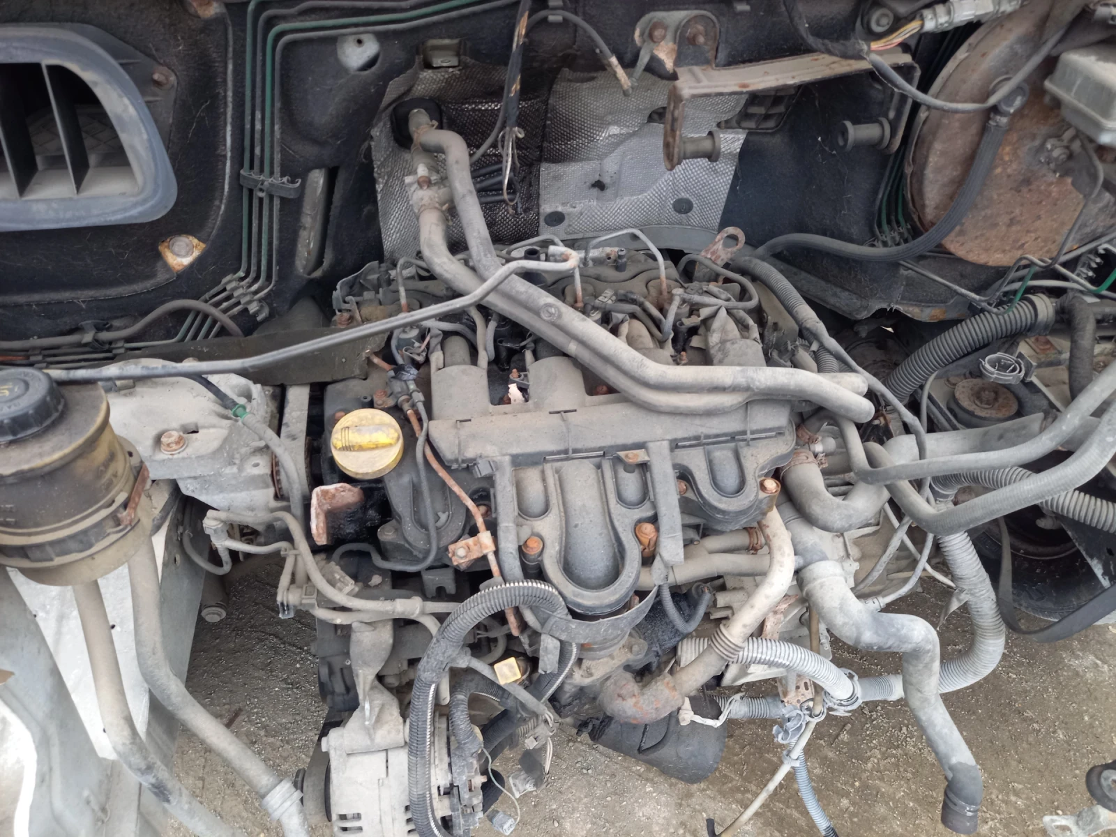 Renault Master 2.5dci - изображение 5