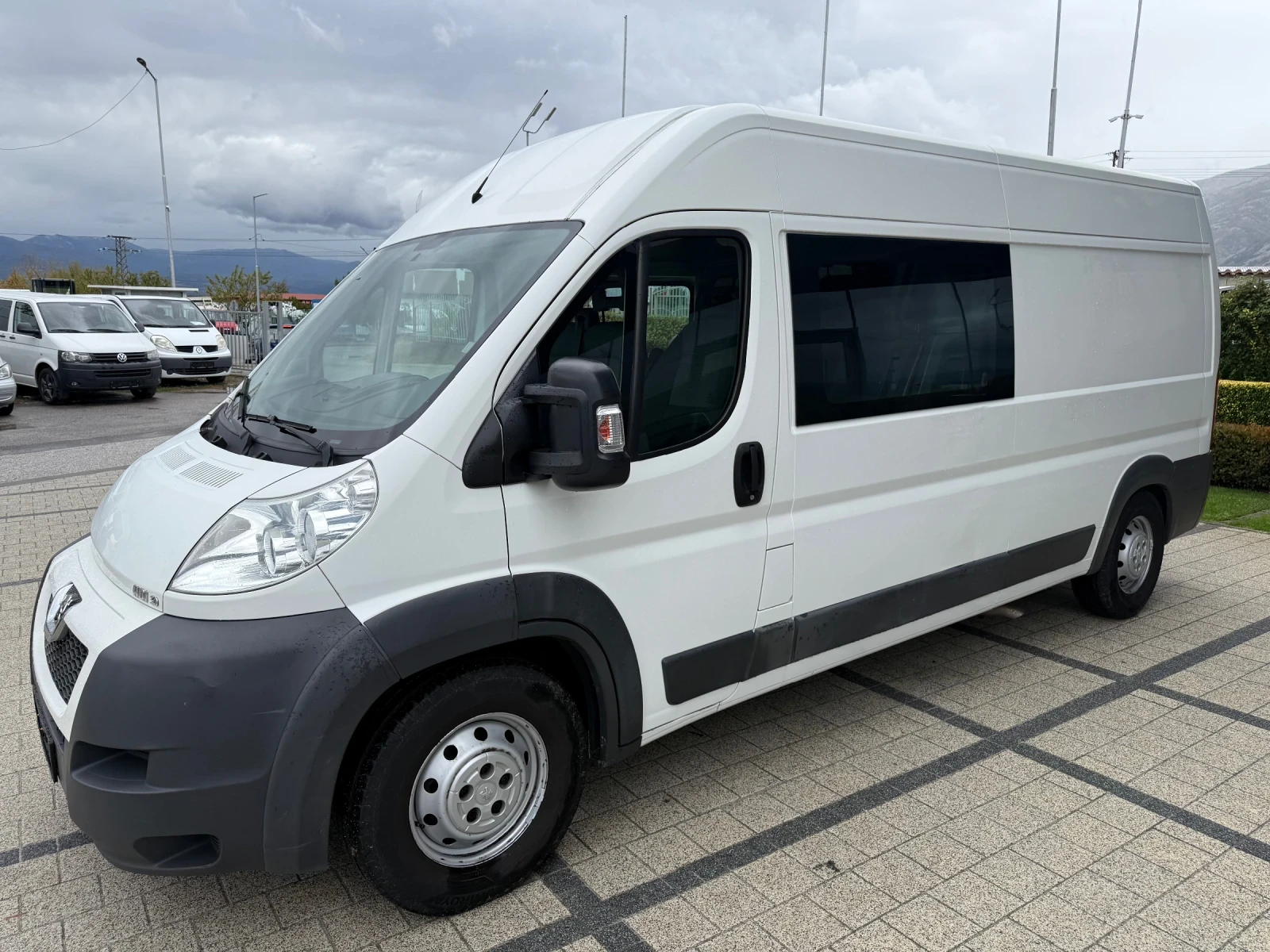 Peugeot Boxer 3.0HDI 180к.с. Товаропътнически 6-местен Клима - изображение 3