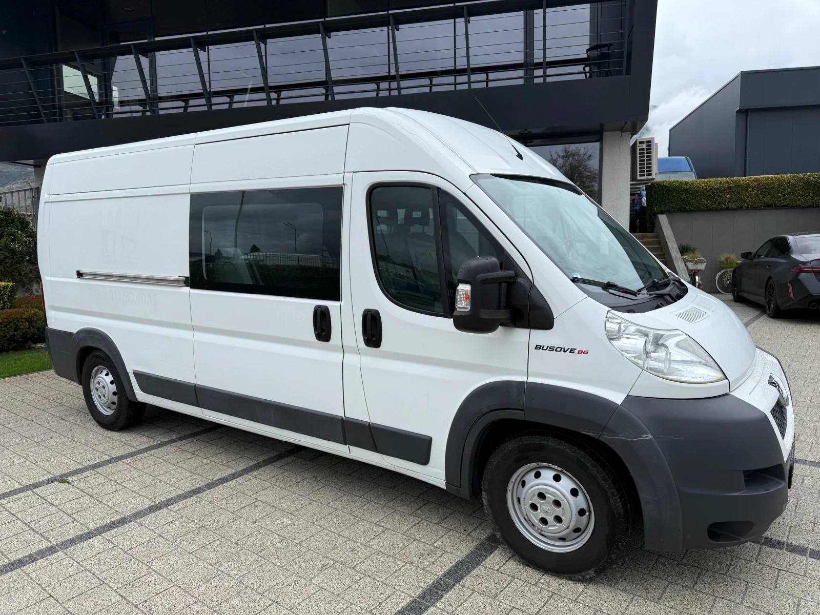 Peugeot Boxer 3.0HDI 180к.с. Товаропътнически 6-местен Клима - изображение 2