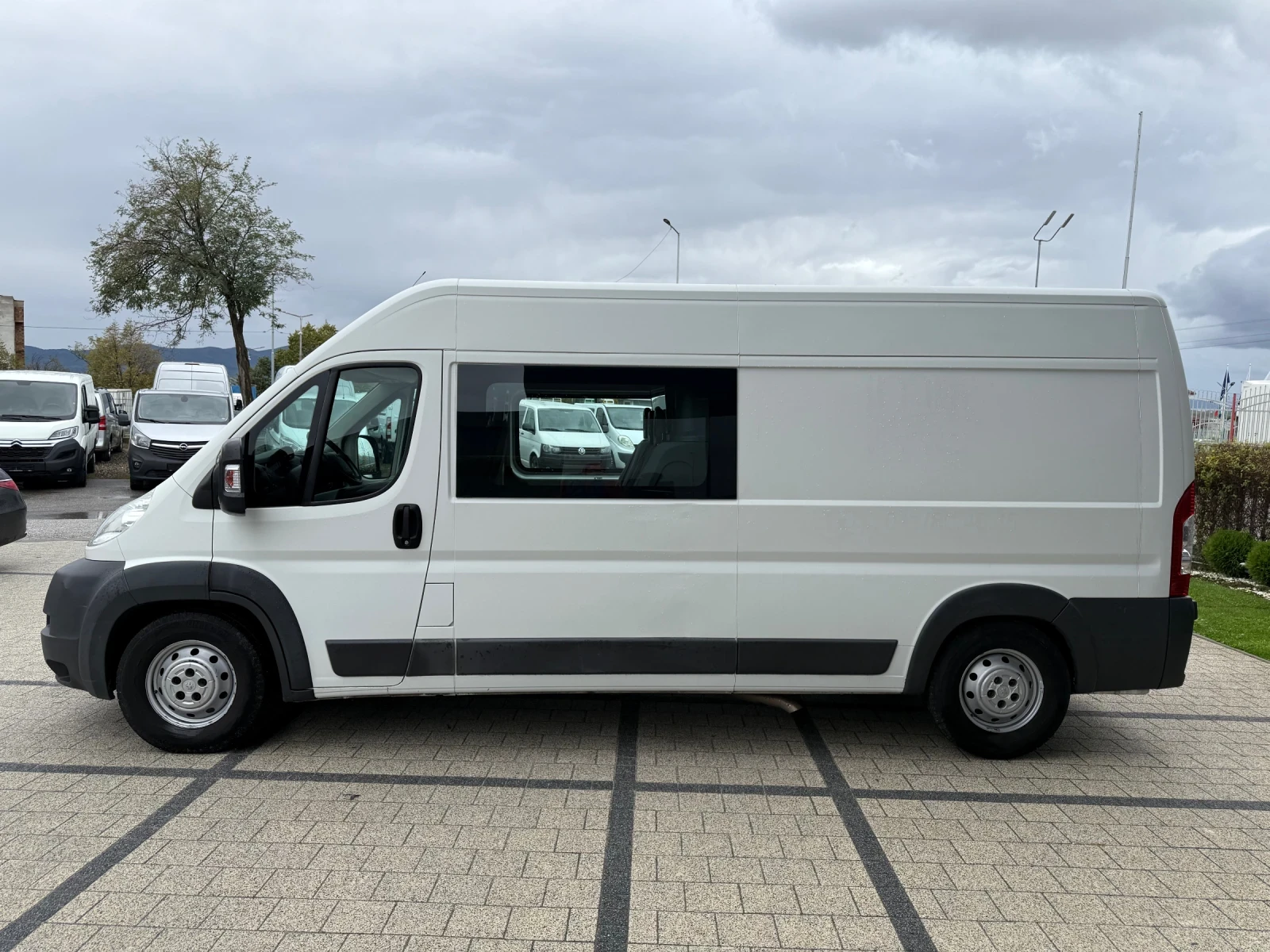 Peugeot Boxer 3.0HDI 180к.с. Товаропътнически 6-местен Клима - изображение 4