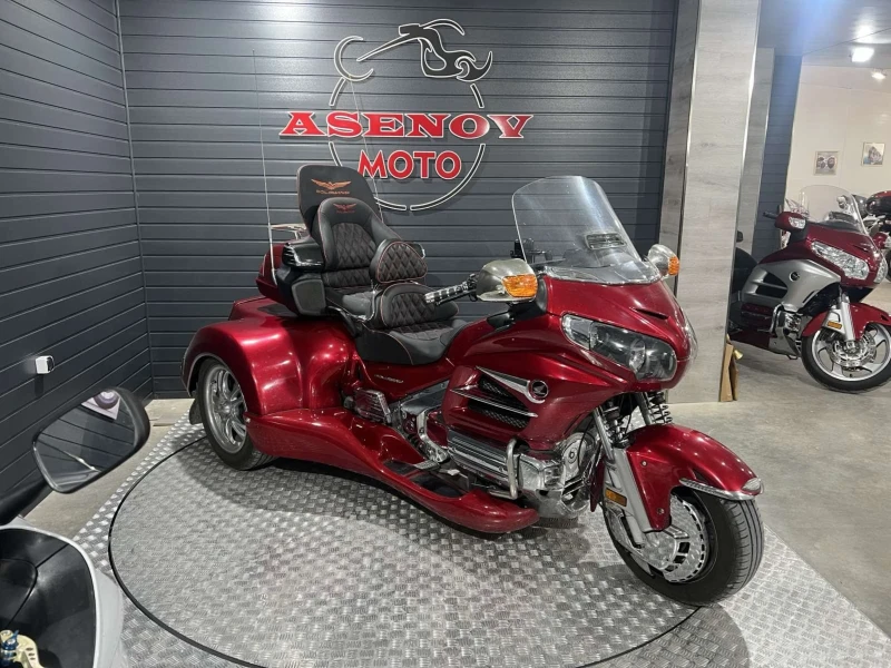 Honda Gold Wing RED BARON