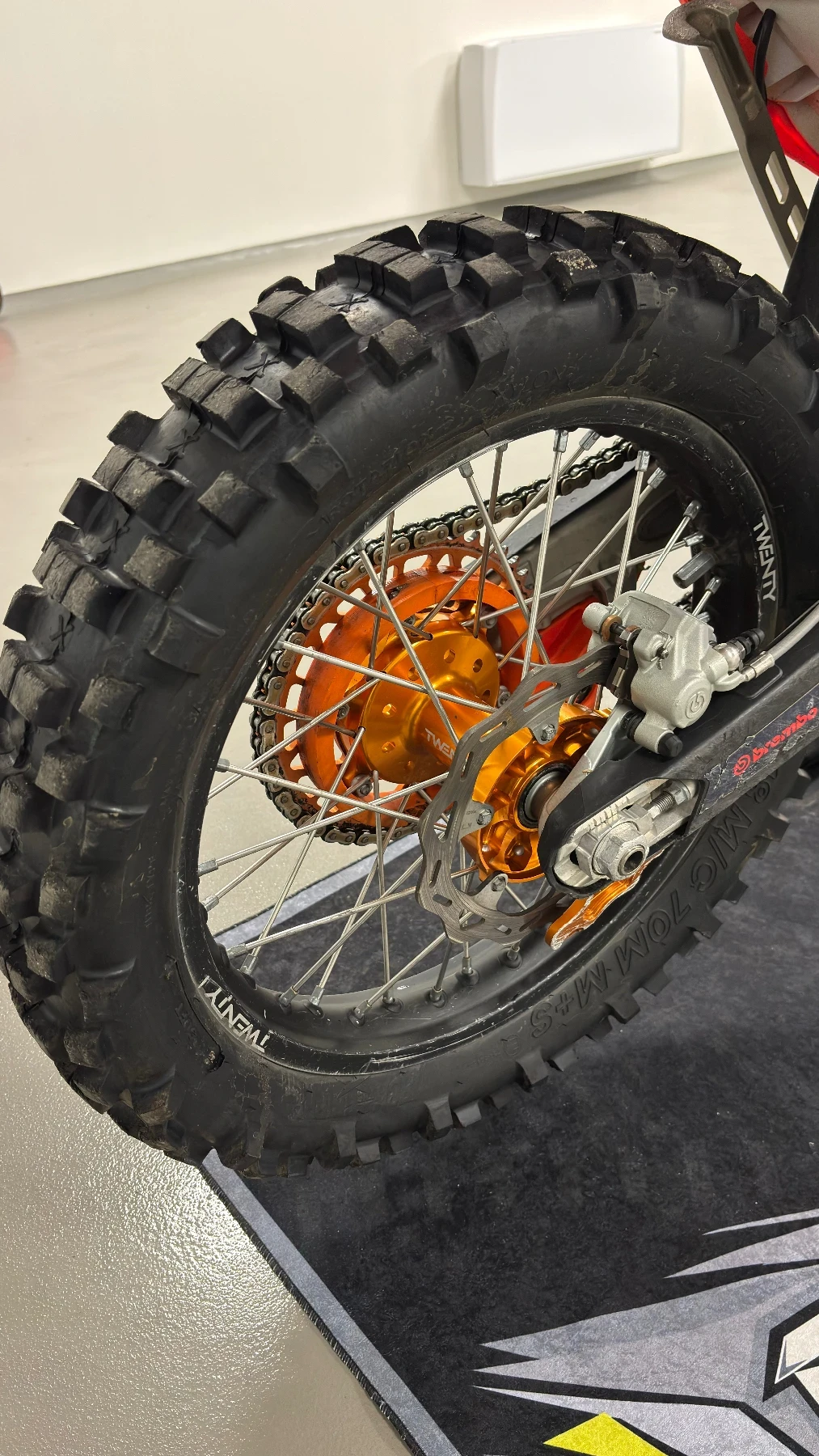 Ktm 300 6days - изображение 10