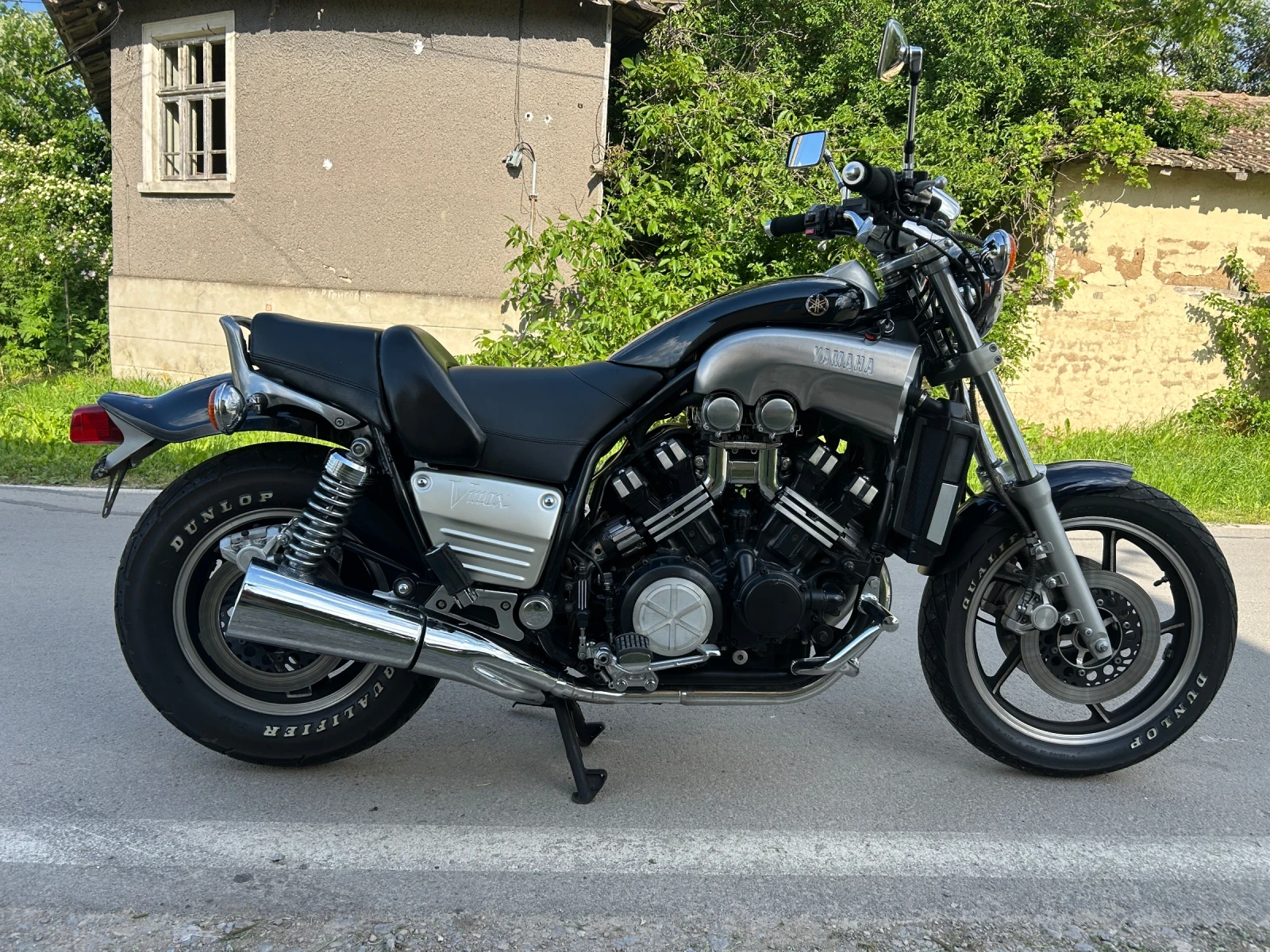 Yamaha V-Max 145 кс. Швейцария, снимка 2 - Мотоциклети и мототехника - 54807809