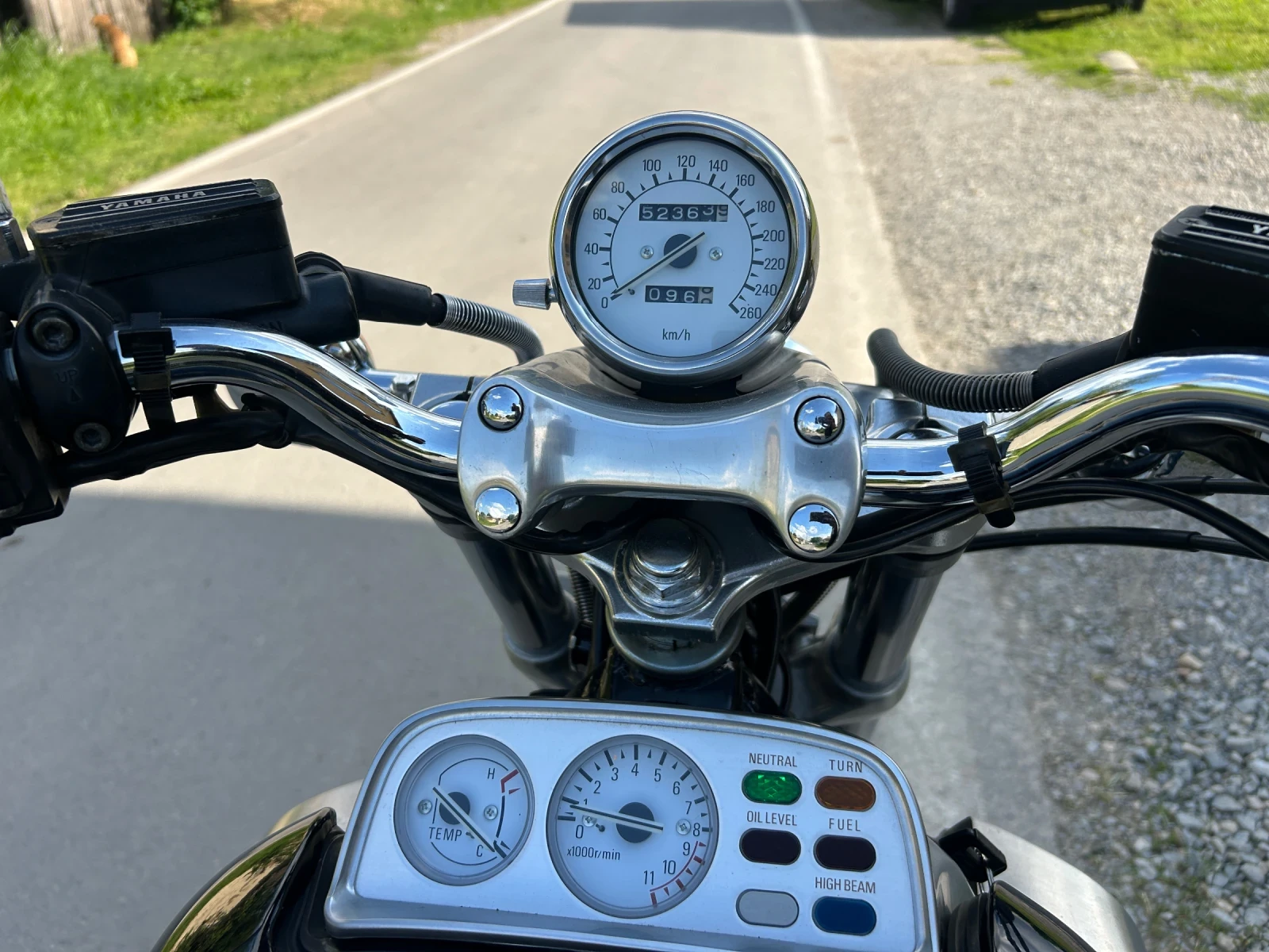 Yamaha V-Max 145 кс. Швейцария, снимка 8 - Мотоциклети и мототехника - 54807809