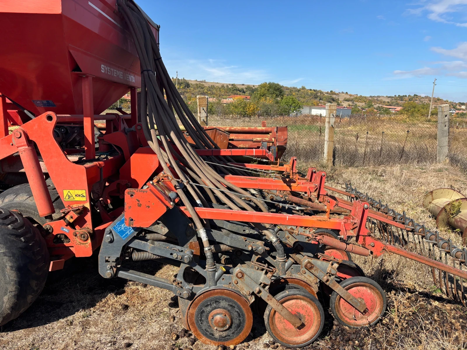 Сеялка KUHN SD 3000 P, снимка 5 - Селскостопанска техника - 56709245