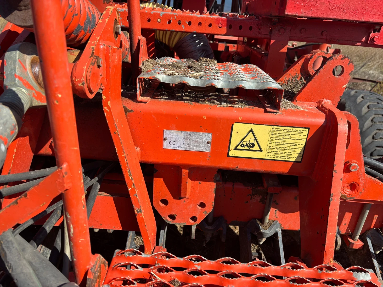 Сеялка KUHN SD 3000 P, снимка 6 - Селскостопанска техника - 56709245
