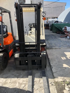 Мотокар Nissan, снимка 1