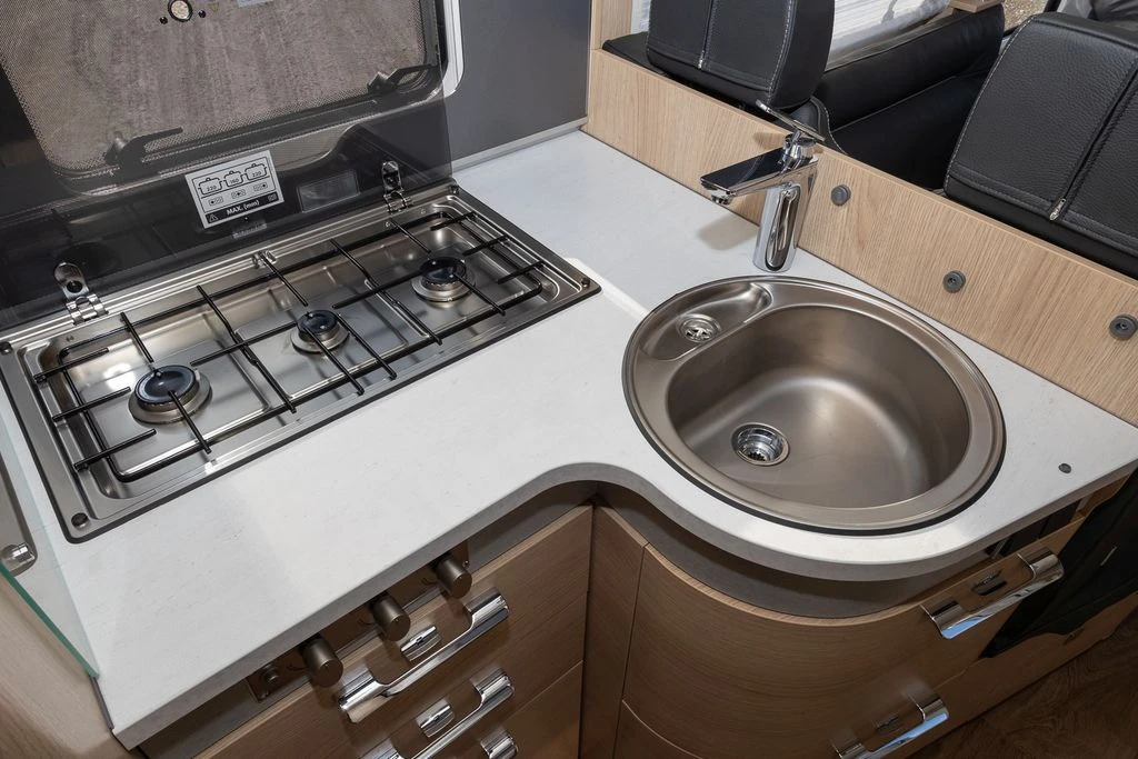 Кемпер HYMER / ERIBA BMC-I 680 - изображение 10