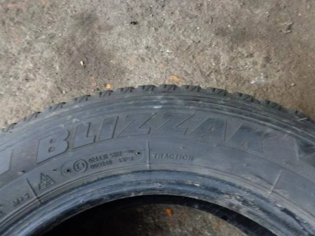 Гуми Зимни 205/65R16, снимка 8 - Гуми и джанти - 20269946