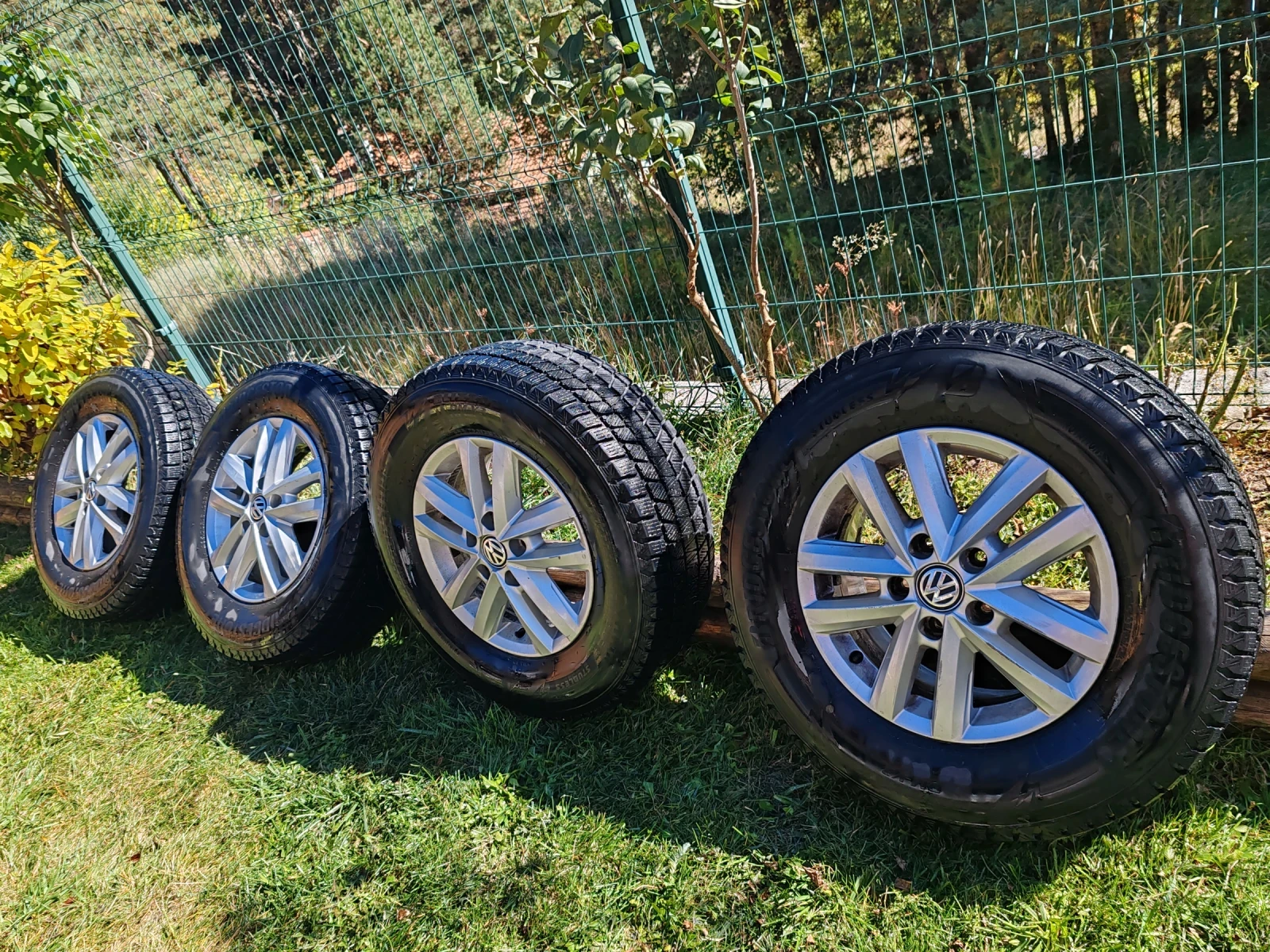 Гуми с джанти Bridgestone 235/70R16