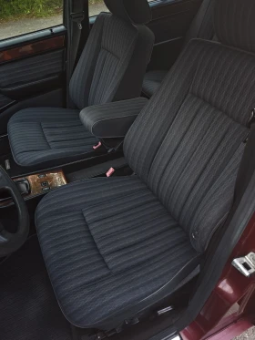 Mercedes-Benz 124 2.0 122 к. с. , снимка 11