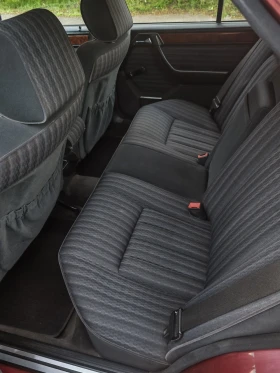 Mercedes-Benz 124 2.0 122 к. с. , снимка 15