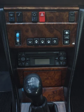 Mercedes-Benz 124 2.0 122 к. с. , снимка 14