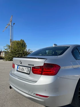 BMW 320 Apple Carplay. Амбиентно осветление, снимка 5