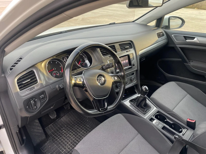 VW Golf, снимка 8 - Автомобили и джипове - 43489333