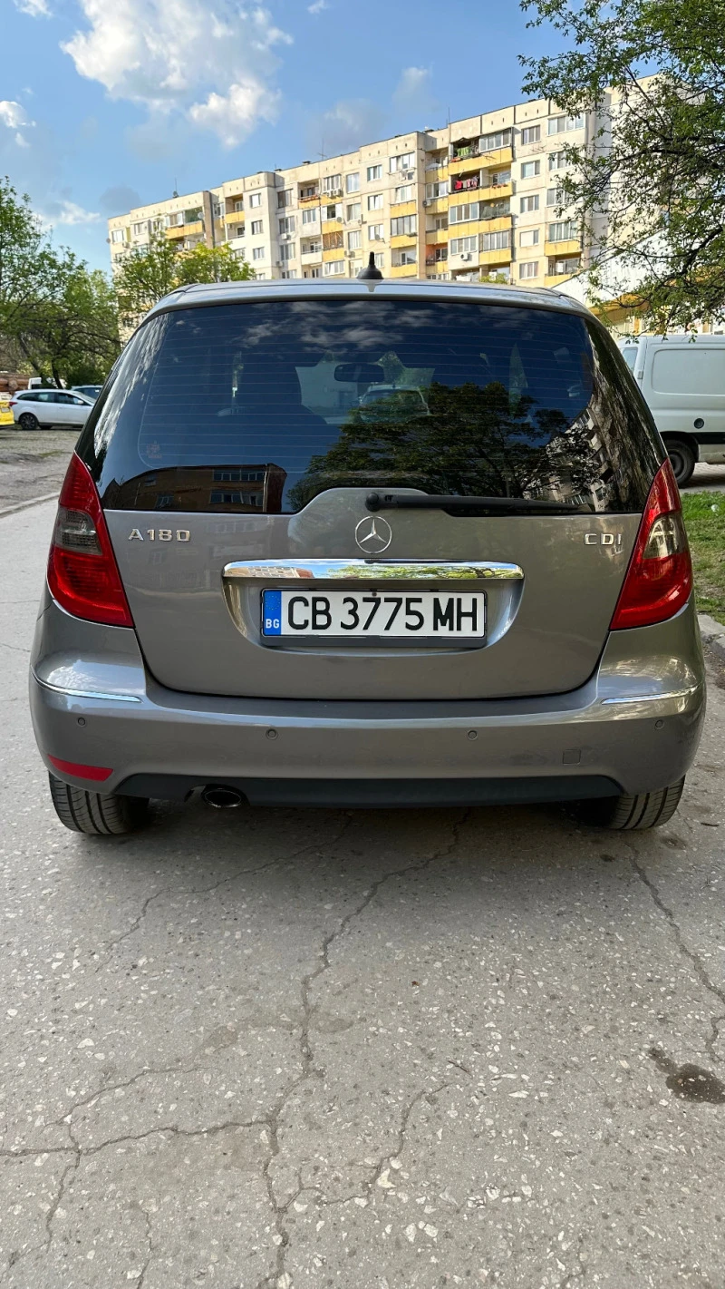 Mercedes-Benz A 180, снимка 3 - Автомобили и джипове - 47700391