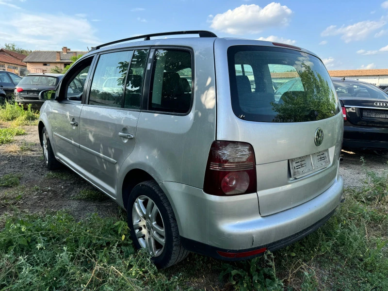 VW Touran 1.9tdi BLS, снимка 4 - Автомобили и джипове - 46371002