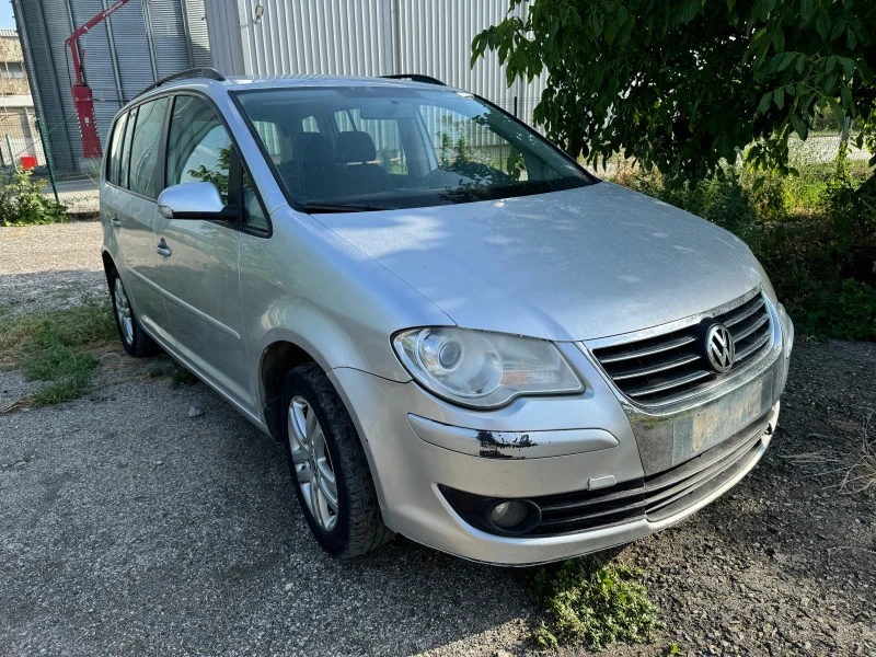 VW Touran 1.9tdi BLS, снимка 2 - Автомобили и джипове - 46371002