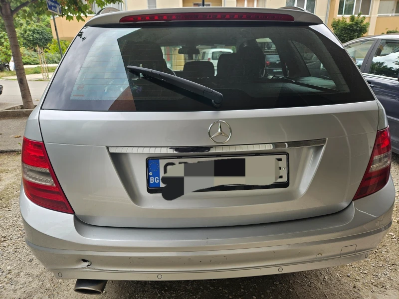 Mercedes-Benz C 220, снимка 3 - Автомобили и джипове - 47270353