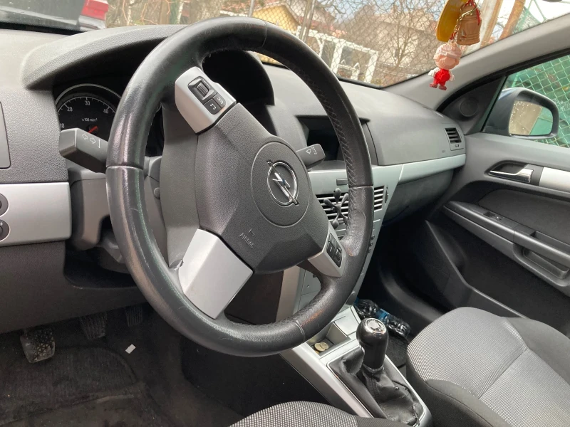 Opel Astra Cdti, снимка 7 - Автомобили и джипове - 48242589