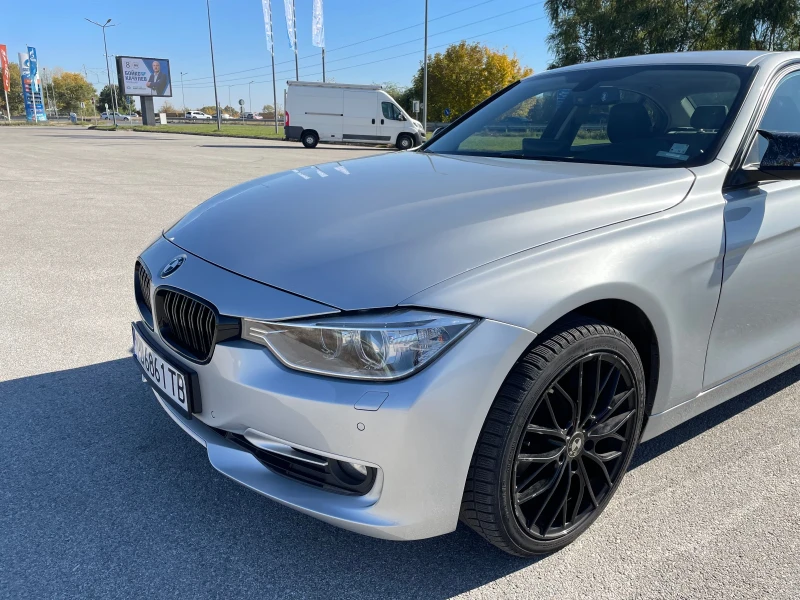 BMW 320 Apple Carplay. Амбиентно осветление, снимка 7 - Автомобили и джипове - 48786312