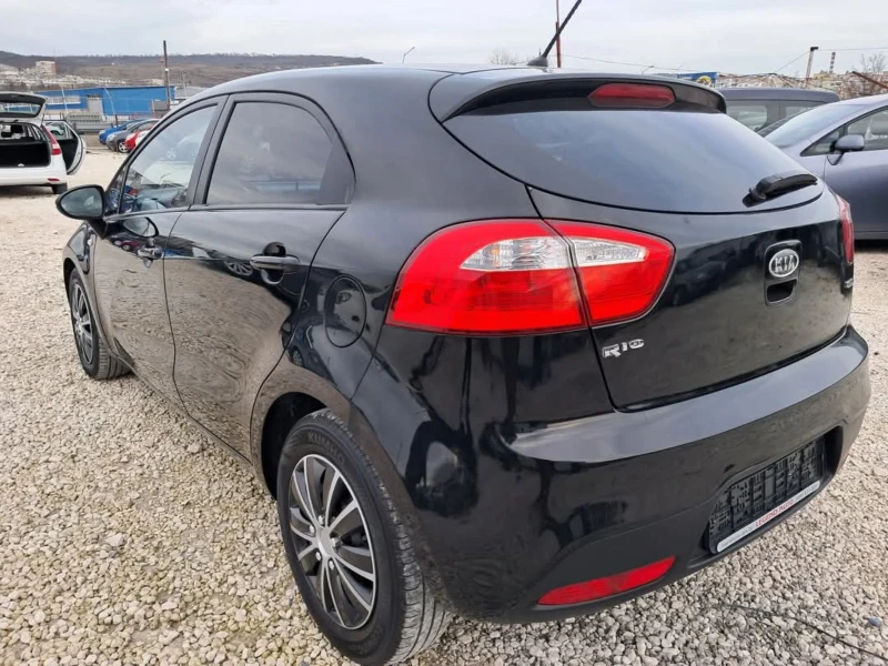 Kia Rio 1.4, снимка 6 - Автомобили и джипове - 48906620