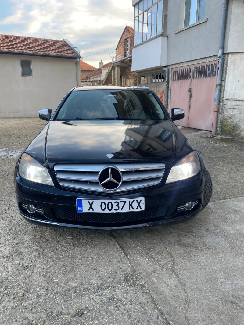 Mercedes-Benz C 220 Avantgarde, снимка 4 - Автомобили и джипове - 49598332