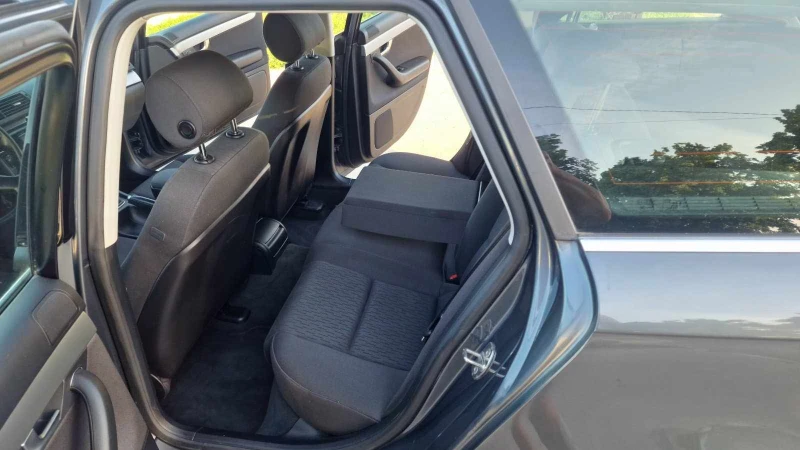 Audi A4 1.8T 163к.с. Quattro Швейцария, снимка 14 - Автомобили и джипове - 52641975