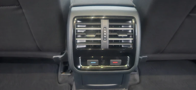 VW Passat 2.0TDI 4 MOTION SWISS 190KS, снимка 13 - Автомобили и джипове - 53215243