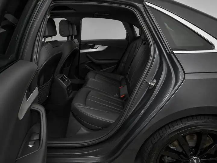 Audi A4 QUATTRO*  ШИБЕДАХ* ПОДГРЕВ, снимка 14 - Автомобили и джипове - 55314661