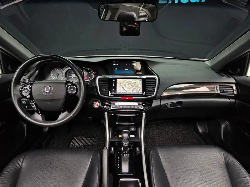 Honda Accord 2.4 9Th Gen , снимка 5 - Автомобили и джипове - 55429463